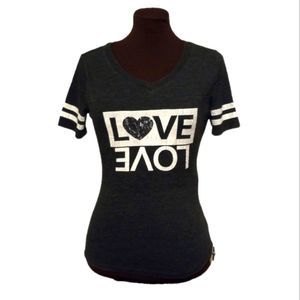 RARE, No Boundaries, women's graphic t-shirt rare, Size 6-9.